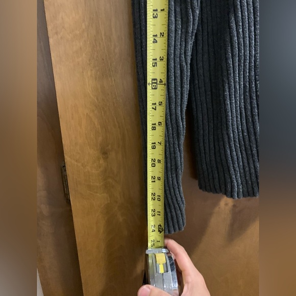 Vintage 90s GAP preloved sweater. - Picture 5 of 5